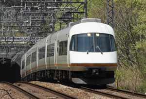 21000系 アーバンライナー・プラス | 近畿日本鉄道