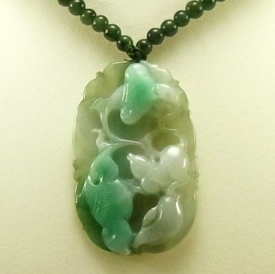 A級翡翠 ペンダント 3つの丸形状（豆の形） A級翡翠 ペンダント 3つの