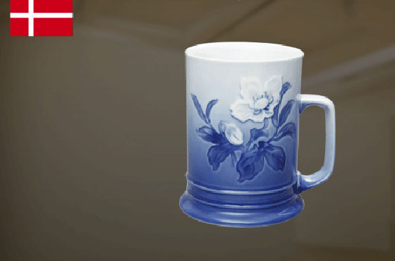 世界初のクリスマスプレートでも知られる、絵付けの名匠“ビングオー