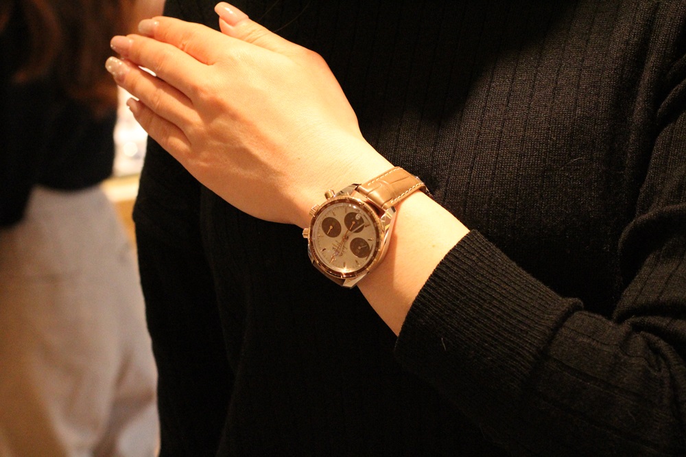 オメガ】念願の時計レディースのクロノグラフ時計スピードマスター_