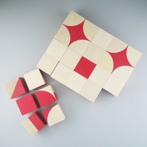 オルナボ（赤）：ネフ社 白とカラーのアート | krtek select toys