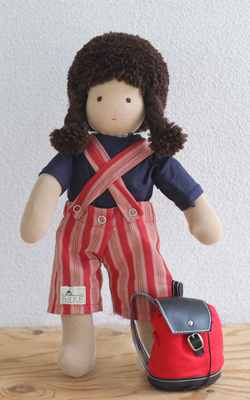 SILKE ジルケ人形（小）：友だちになってくれるお人形 | krtek select toys
