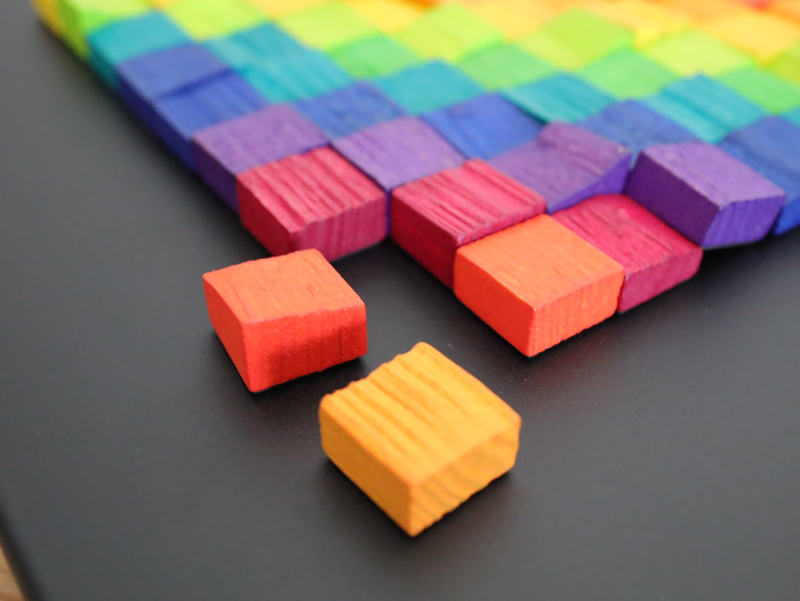 マグネットレリーフ・81：3Dのスクエアピースで作る美しい模様 | krtek