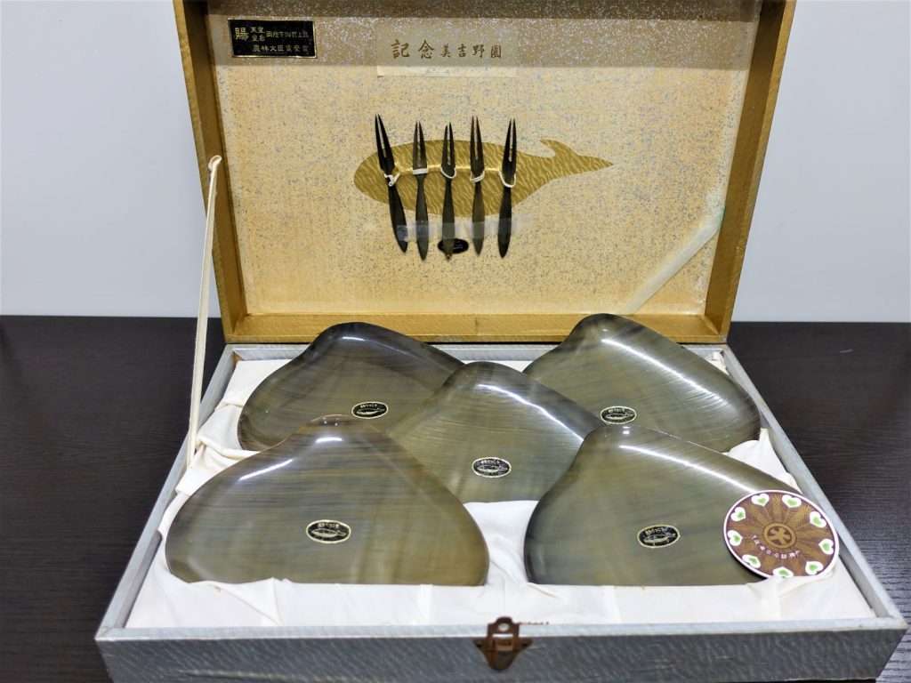 Vol.1 クジラのヒゲを原料とする工芸品編【指定鯨類科学調査法人/一般