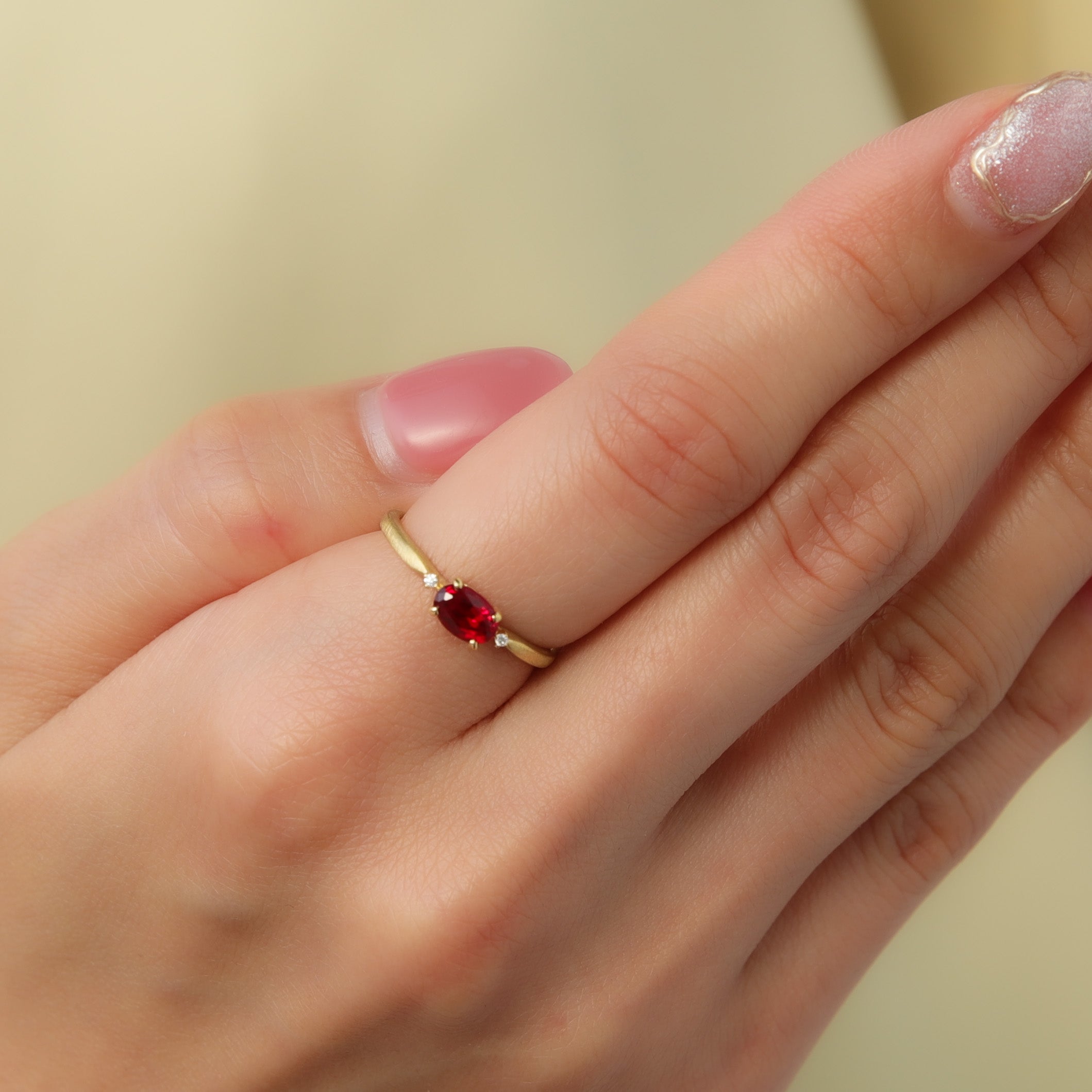 CRESCENT VERT ルビー | 京セラジュエリー オンラインストア