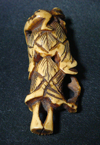 根付 蝦蟇仙人 骨 | 【骨董品買取】日本全国対応・老舗骨董店の古美術