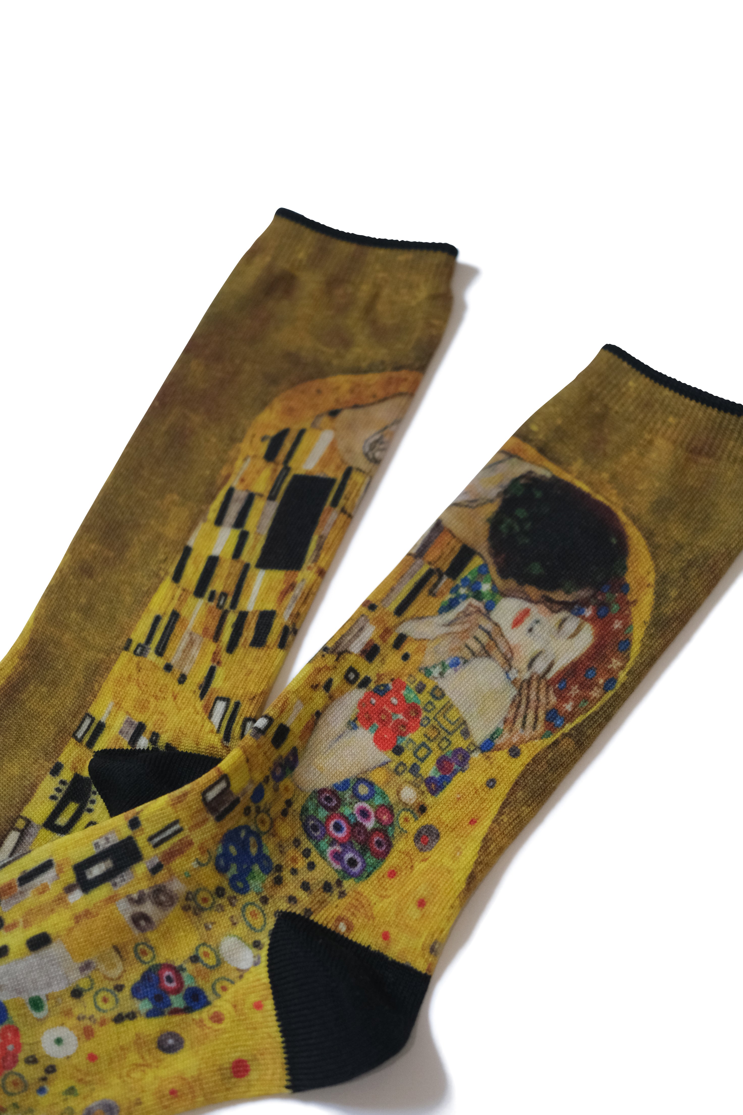 クリムト《接吻》