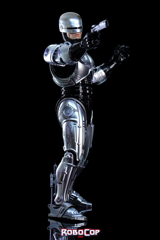 もっと！HOT！ vol.206 ロボコップ、いよいよ発売！｜マガジン｜株式