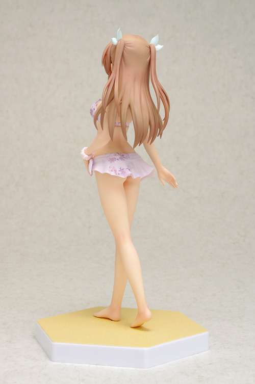 白崎 つぐみ | 株式会社ウェーブ