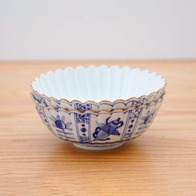 渕サビ芙蓉手菊型鉢［梶謙製磁社］│煮物や和え物の盛り付けにぴったり