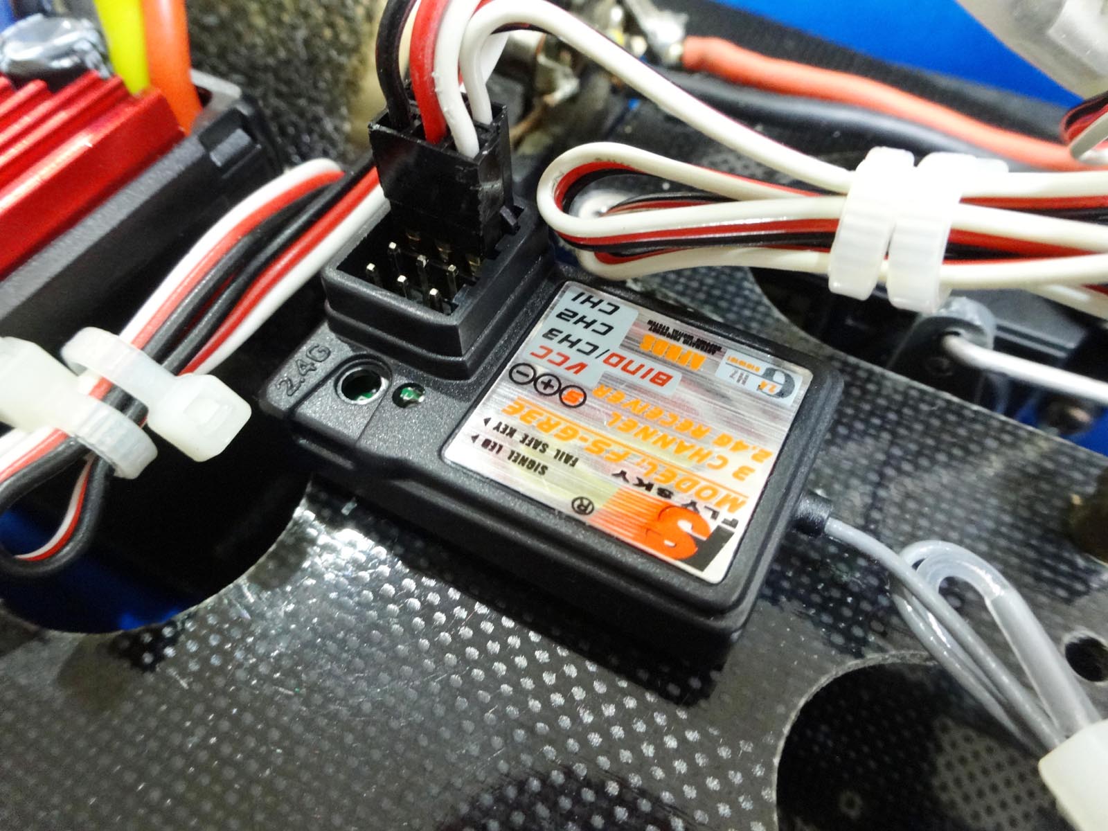 激安のラジコン用プロポと受信機FS-GT3は意外とおすすめ