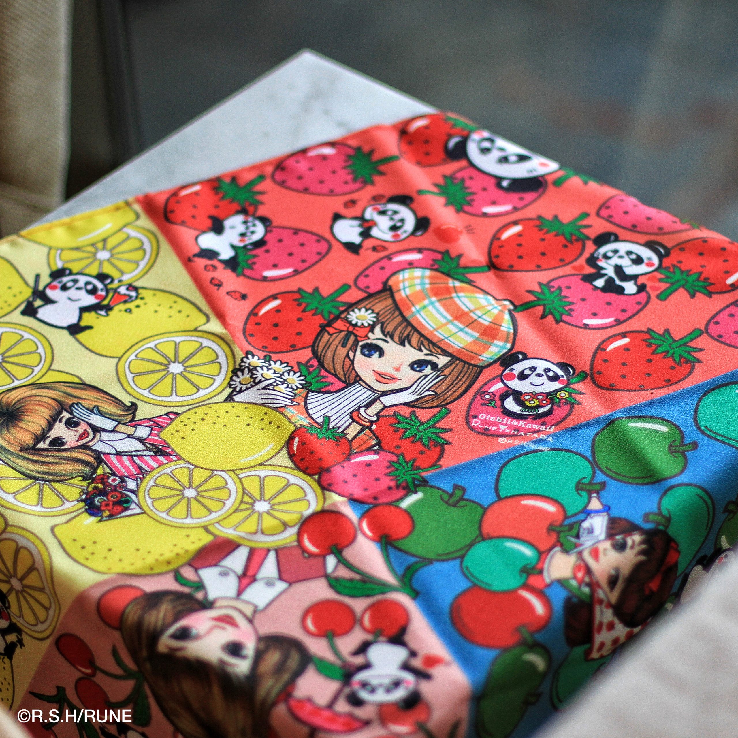 内藤ルネ×HATADA オリジナル ルネガール風呂敷ギフト[第11弾] – 銘菓