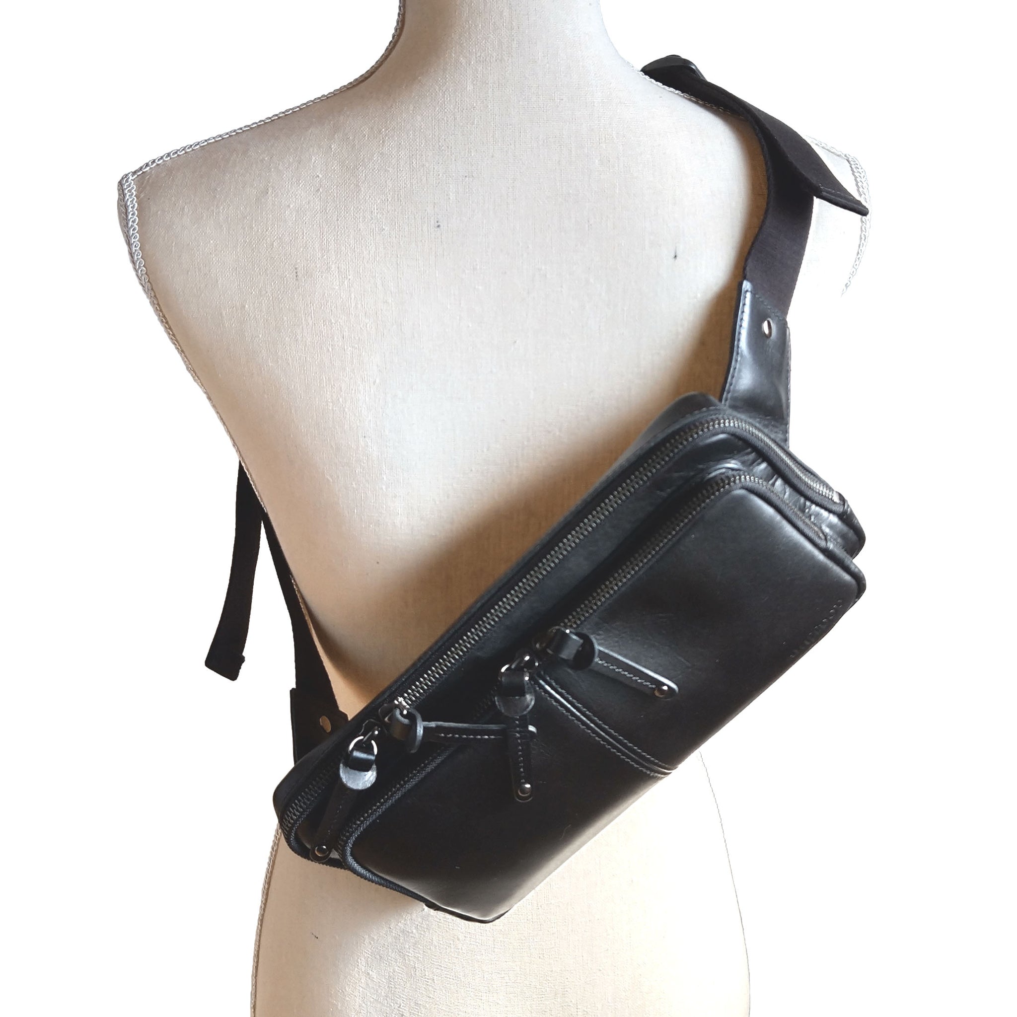 日本製／国産／牛革／レザー／ウエストバッグ／ボディバッグ／斜め掛け