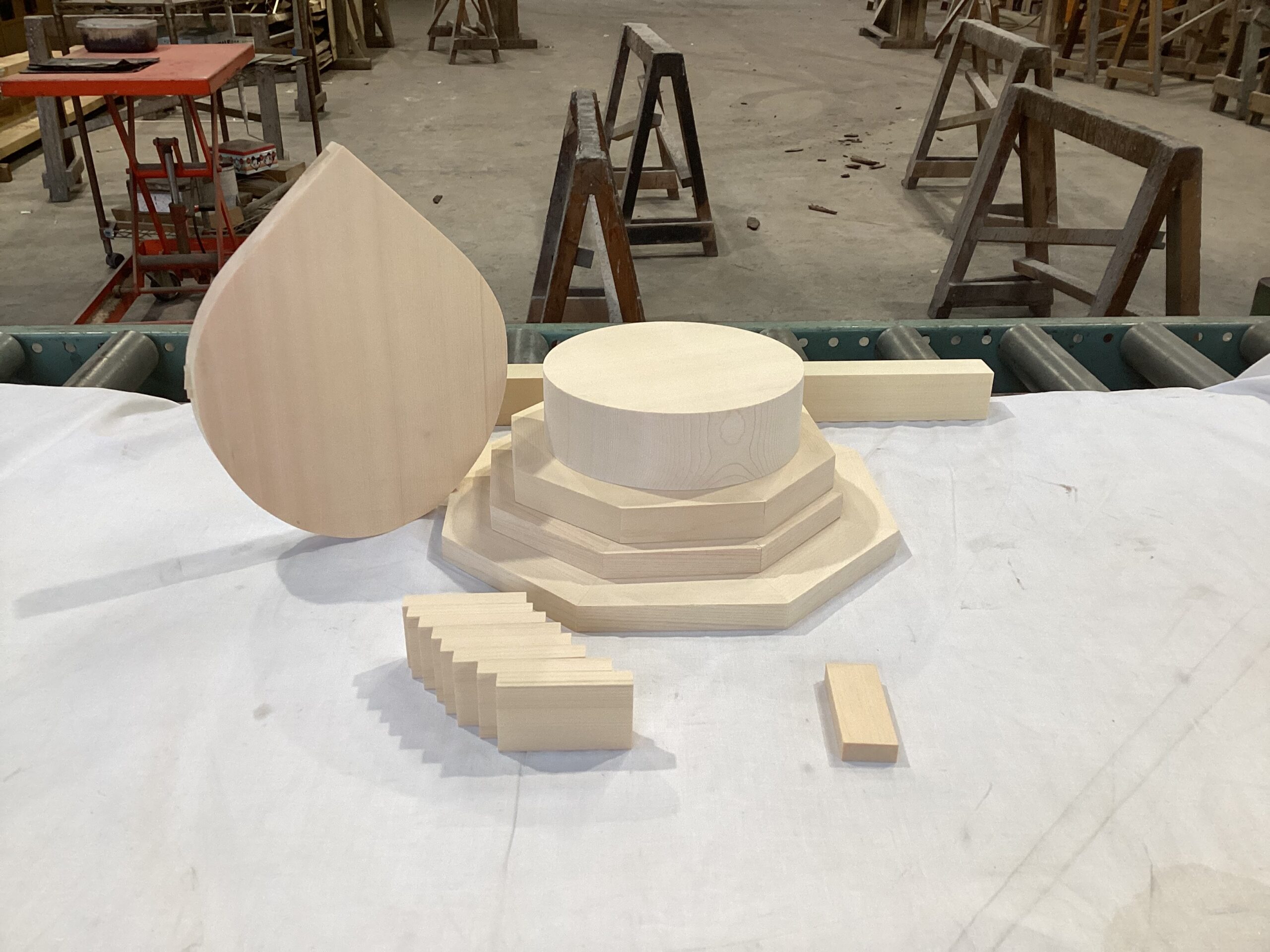 大阪木楽屋 仏像彫刻（台座編） | 無垢木材通販 服部商店