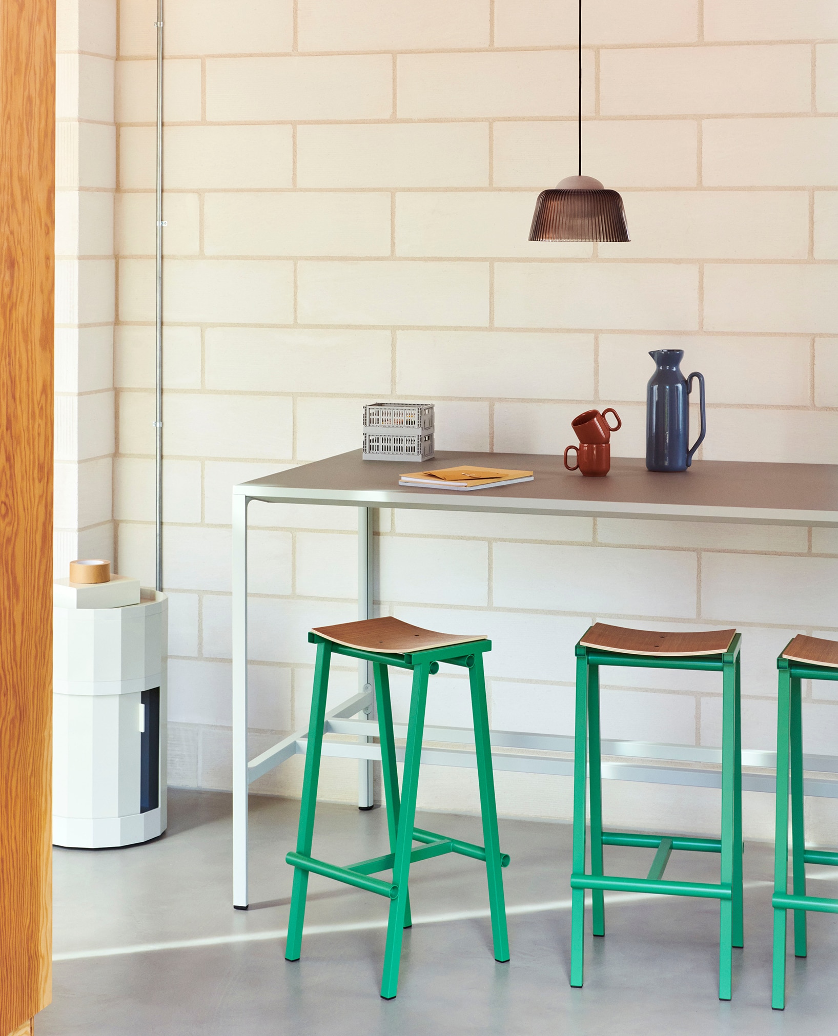 TABURETE 8 BAR STOOL HIGH / H76 - スツール | 【公式】HAYオンライン