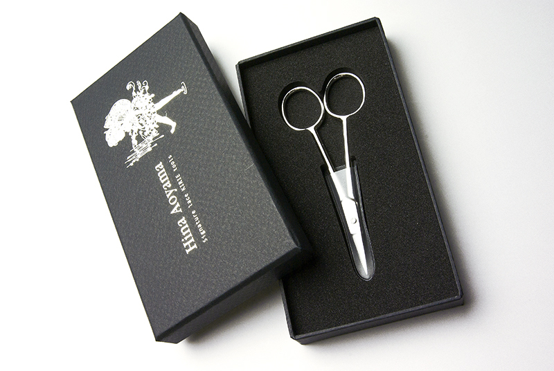 小さな切り絵ハサミ（はさみ）のオリジナルパッケージ、貼り箱｜村上