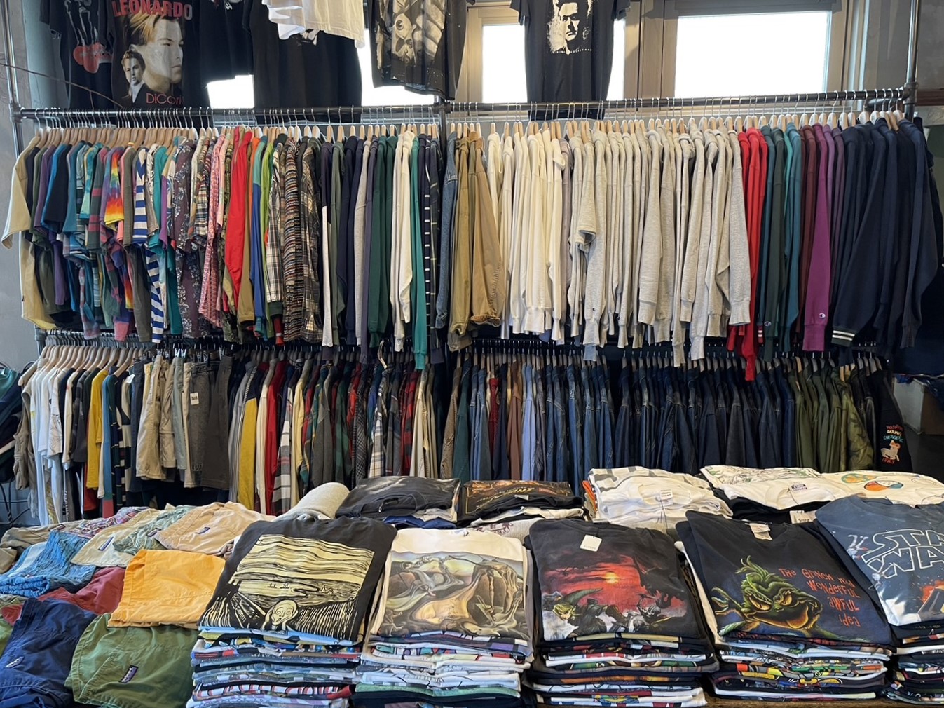 古着に合うハンガーを‼️| 業務用・木製ハンガーメーカー、オリジナル