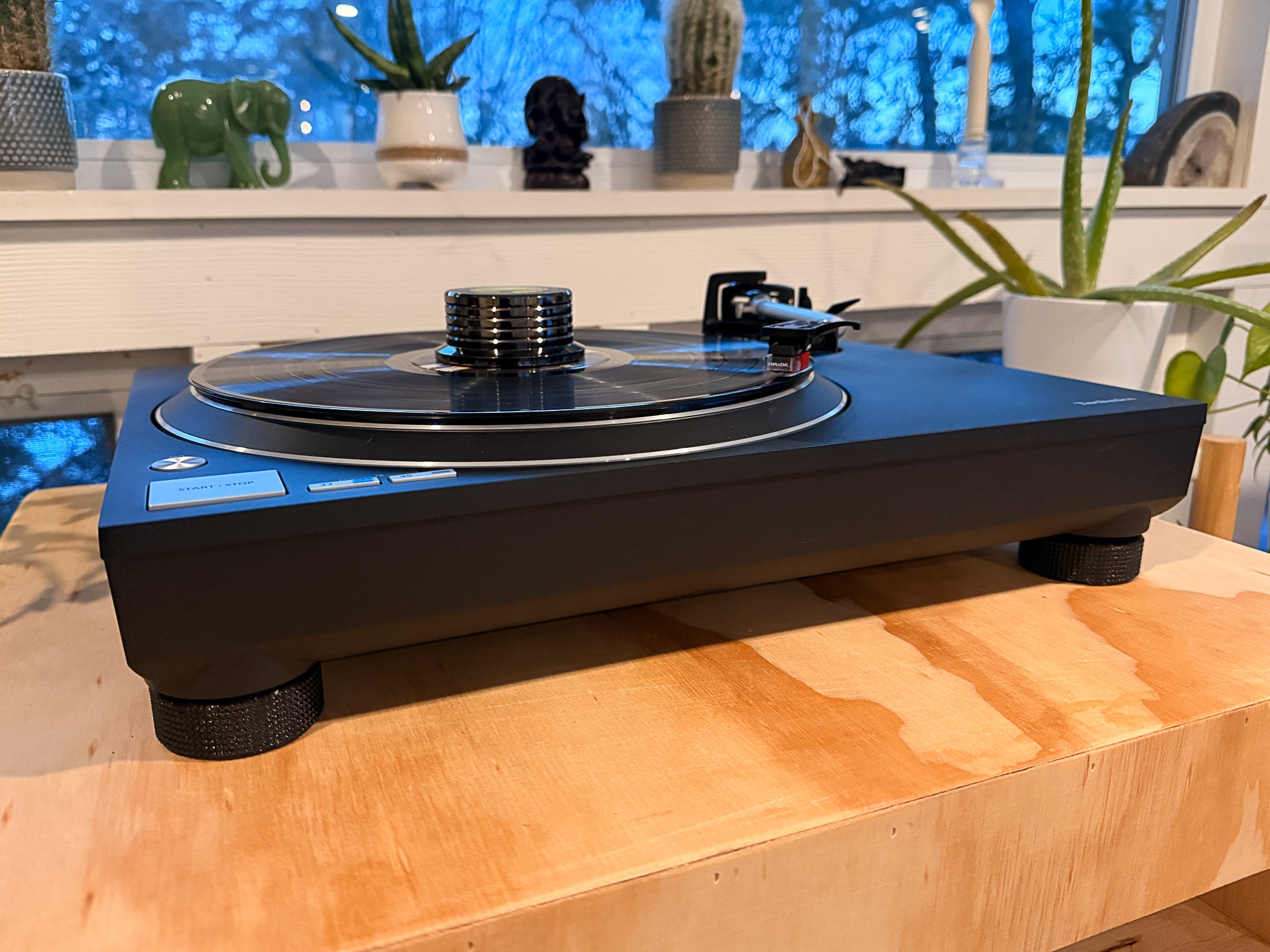 SpinCandy™ DJ Turntable Feet – Anti-Vibration Isolation for Clubs