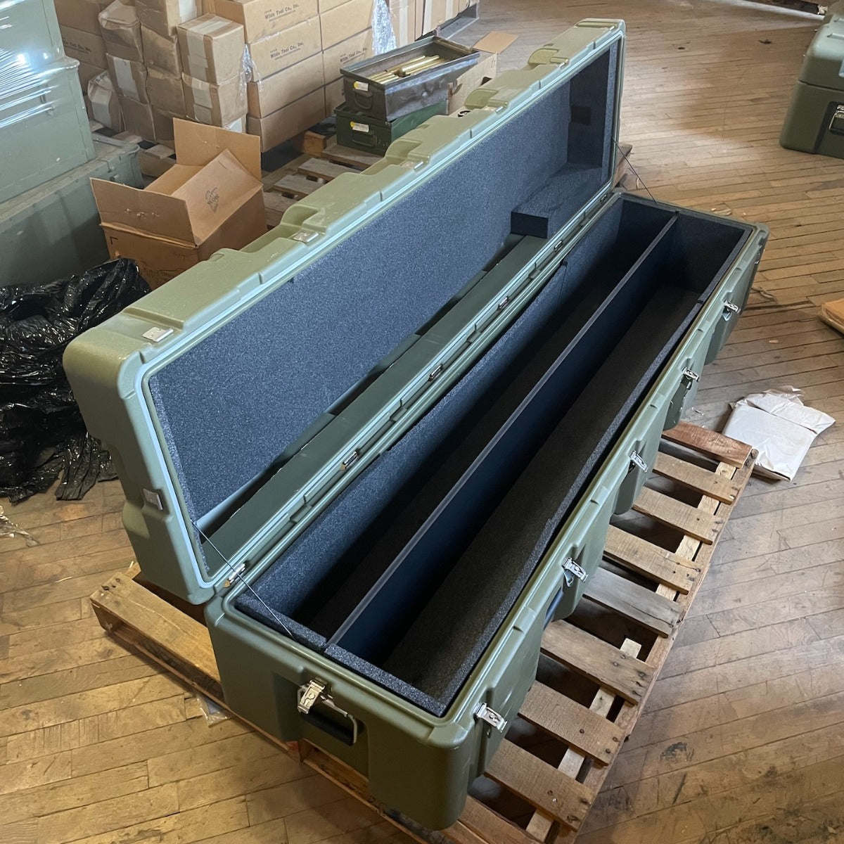 Waterproof Pelican Hardigg Case w/ Pressure Release Valve 72