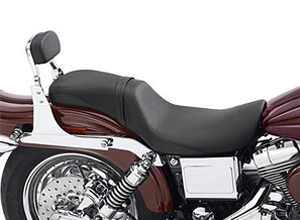 ダイナのシートを交換する - ハーレーカスタムガイド