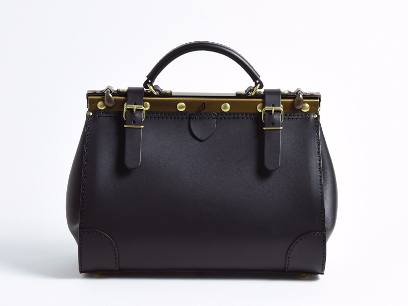 クラシカルなフレームを使用した小型ボストンバッグ / 革鞄のHERZ