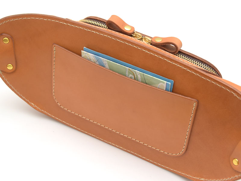 ラウンドファスナーで使いやすい本革ボディバッグ / 革鞄のHERZ(ヘルツ