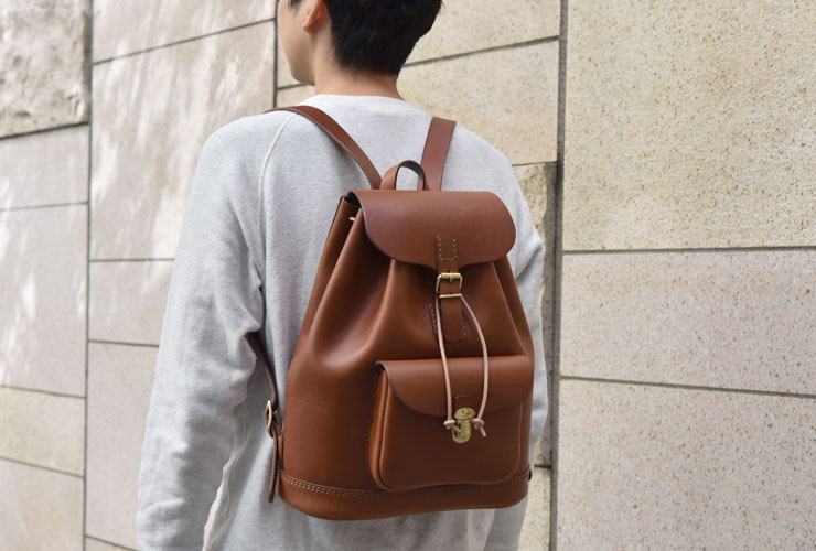 リュックの原型ともいえるスタンダードなレザーリュック / 革鞄のHERZ