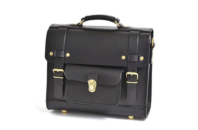 黒革リュック・バックパックのおすすめ｜革鞄・革小物のHERZ公式通販