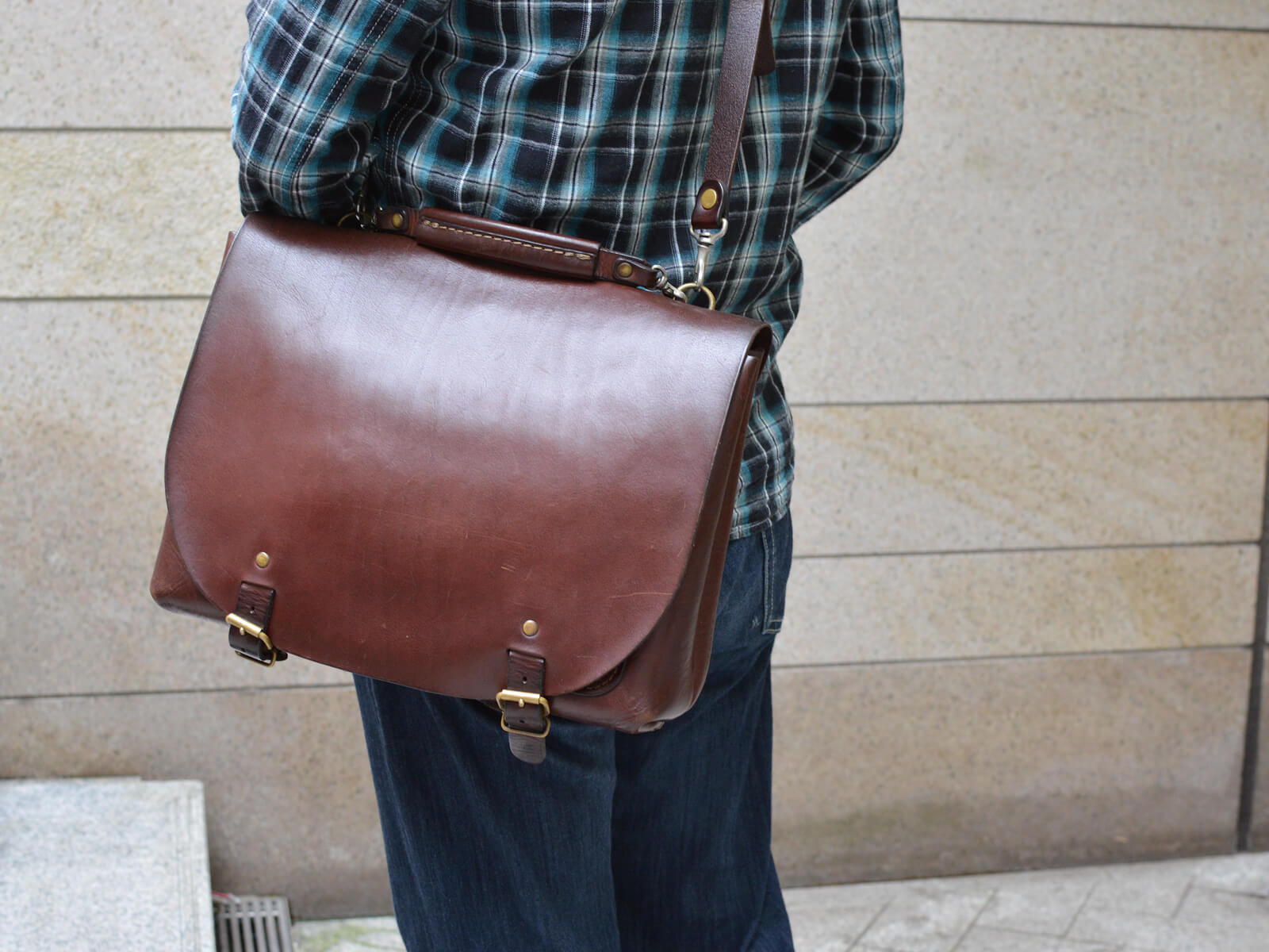 本店作り手：間所愛用「ナレッジバッグ・KNOWLEDGE BAG」｜革鞄・革