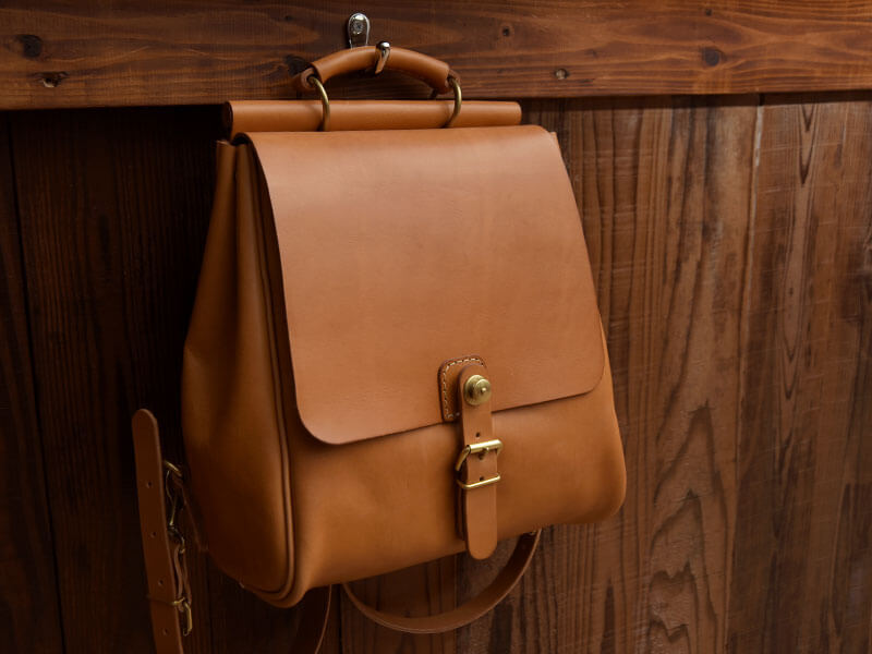新作：棒屋根ぽってリュック(R-15)｜革鞄・革小物のHERZ公式通販