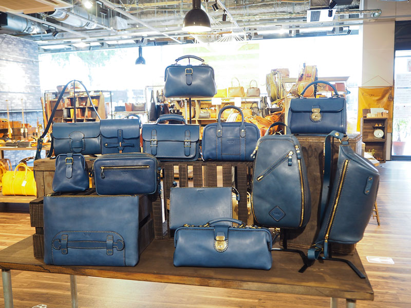 デニムブルー！大阪店の現品販売アイテムを一挙にご紹介！｜革鞄・革
