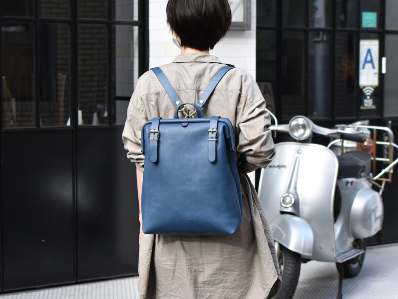 オンラインショップのデニムブルー革アイテム、再販開始しました！｜革