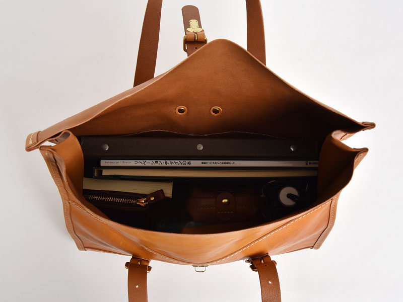 新作：ロールトップトート(T-4)｜革鞄・革小物のHERZ公式通販