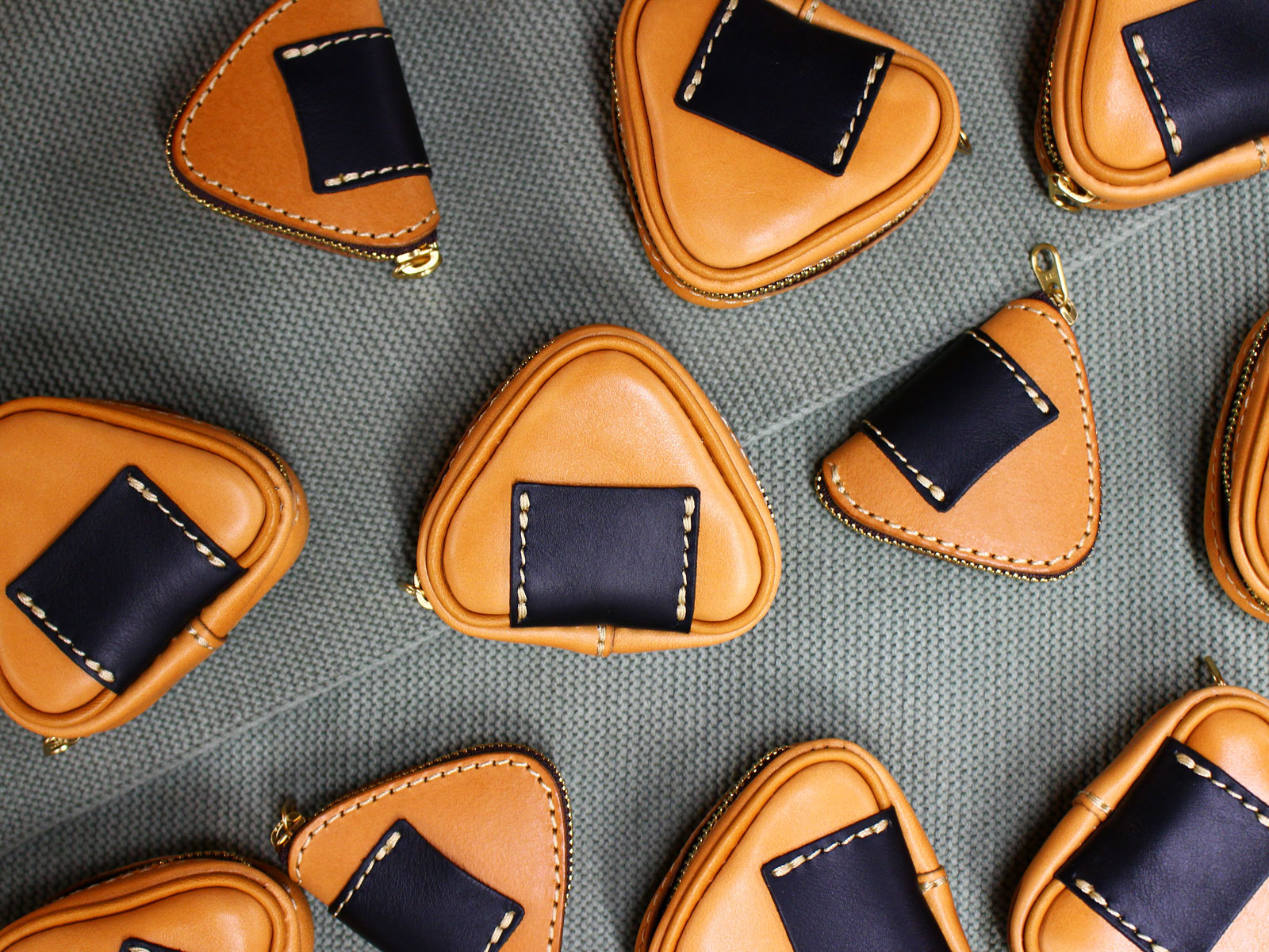 SAMPLE ROOM Report.5 ～おにぎりシリーズ～｜革鞄・革小物のHERZ公式通販