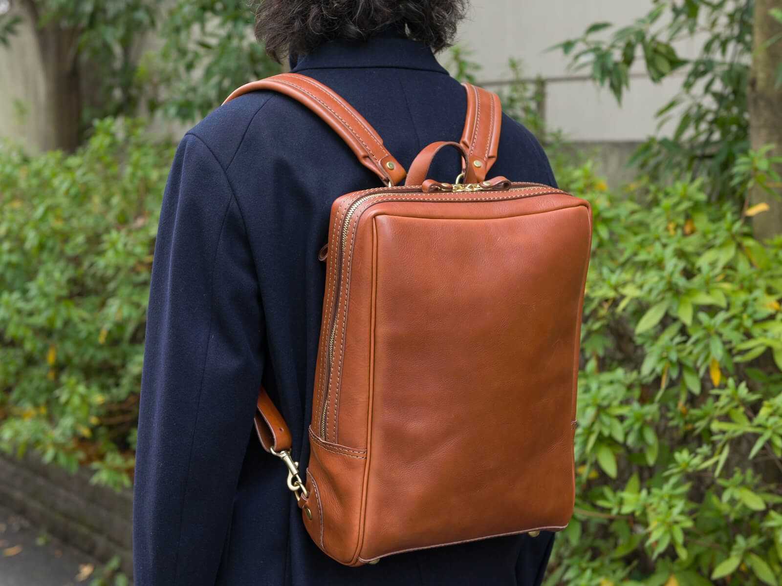 新作：スクエアソフトビジネスリュック(R-28)｜革鞄・革小物のHERZ公式通販