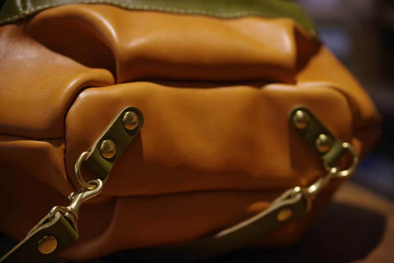 秋がやってきます。これからの季節はリュックで！！｜革鞄・革小物の