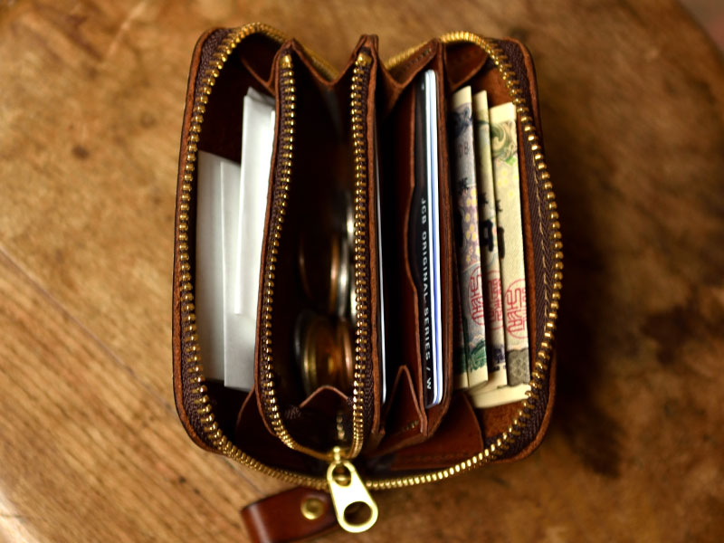 フルジップミニ財布(GS-75)はスタッフも愛用中｜革鞄・革小物のHERZ