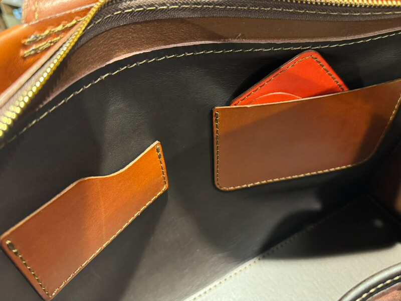 さまざまな二本手ビジネスバッグをピックアップしてみました！｜革鞄