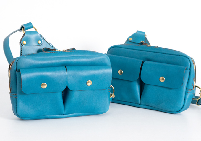 限定色のセルリアンブルー革で作る、HERZ夏の企画2025｜革鞄・革小物の