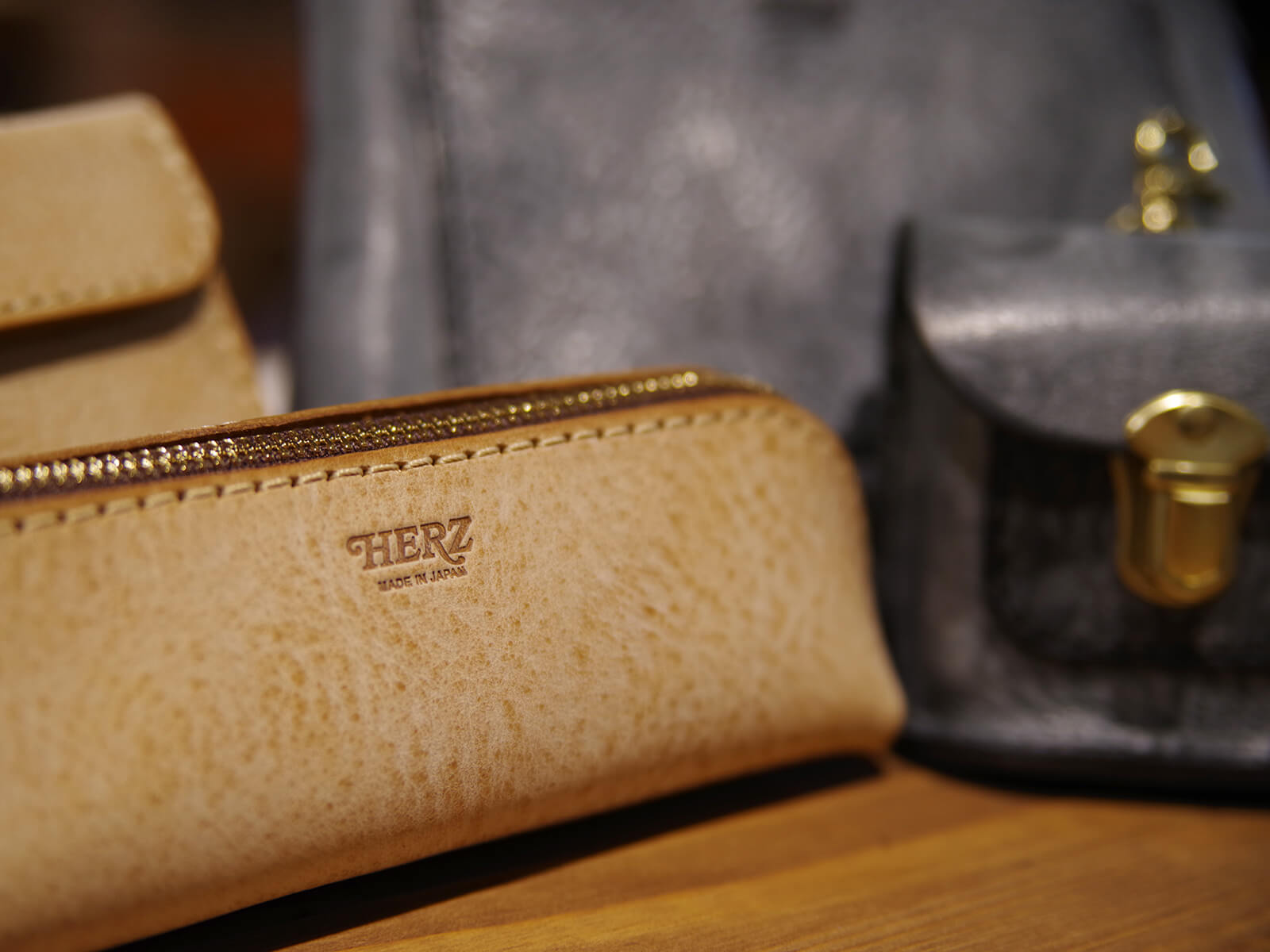 冬の限定革「アラスカ」名古屋店ラインナップ 小物編｜革鞄・革小物の