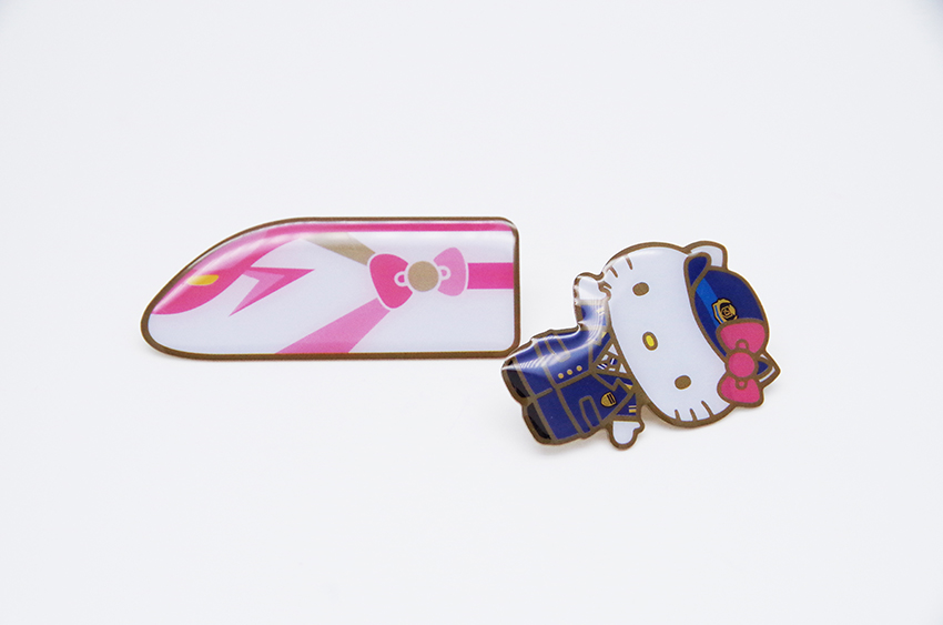 ハローキティ新幹線 ピンバッジセット | 株式会社ヘソプロダクション
