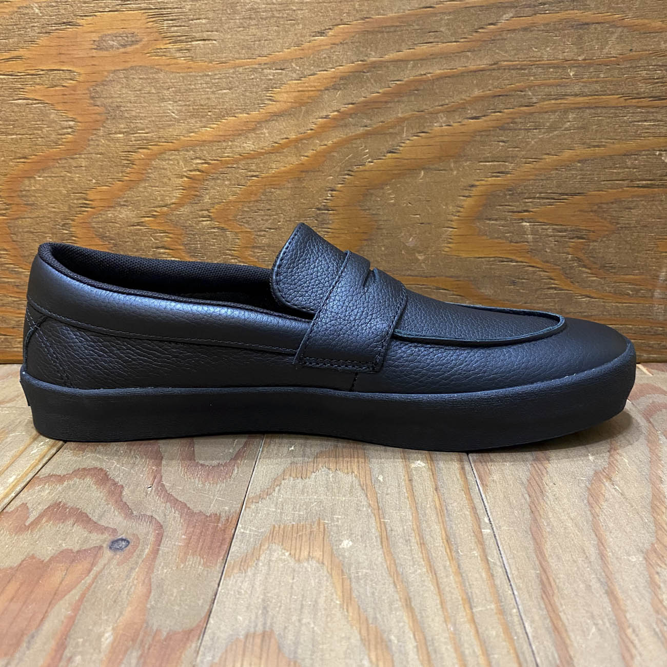 VANS LOAFER BLACK/BLACK | 東京のスケートボードショップ・通販なら