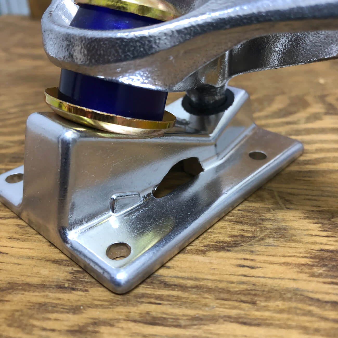 VENTURE TRUCKS POLISHED V-LIGHTS 5.0-5.8 HI | 東京のスケートボード