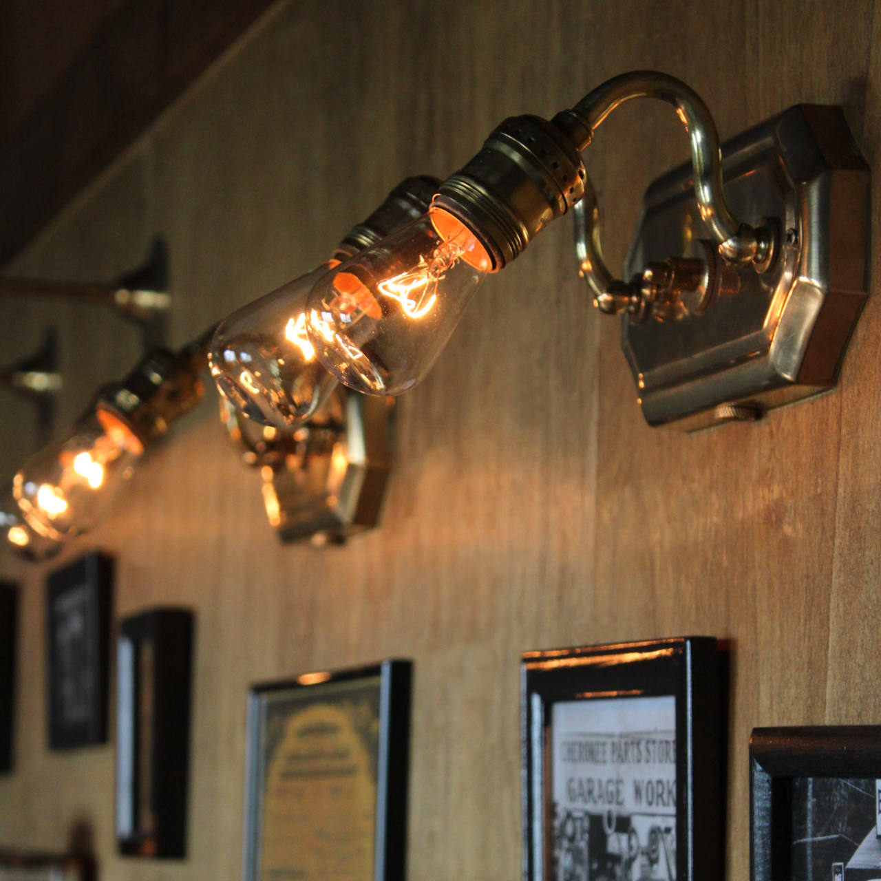 工業系真鍮製スクエアベース2灯ブラケット/ヴィクトリアンウォール