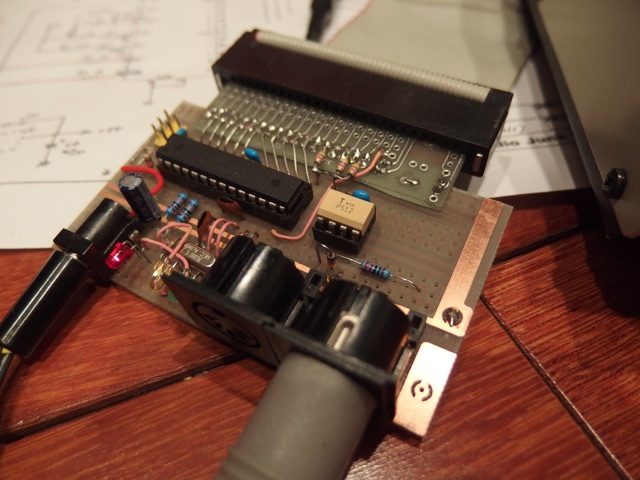 CMU-800をMIDIで鳴らす