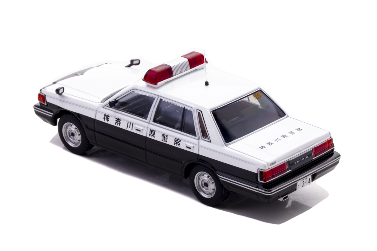 1/43 日産 セドリック (YPY30) 1984 神奈川県警察高速道路交通警察隊