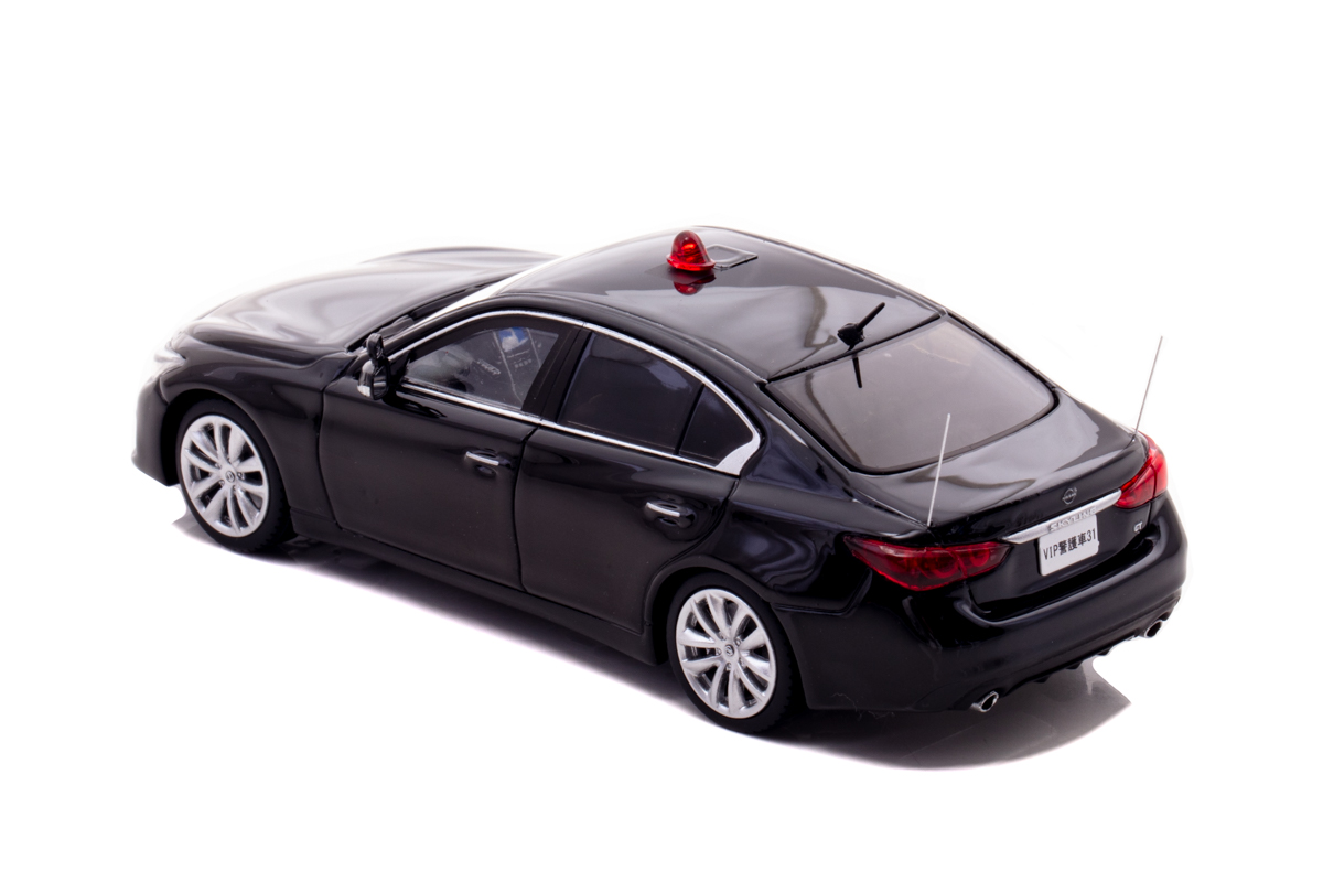 1/43 日産 スカイライン GT (V37) 2024 警察本部警備部要人警護車両