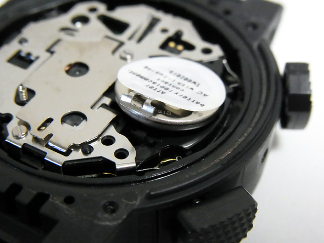 カシオ G-SHOCK GA-100CF/5081の電池交換 – 無駄な戯言ver3.3D