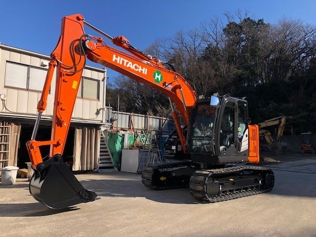 油圧ショベルが納車されました。