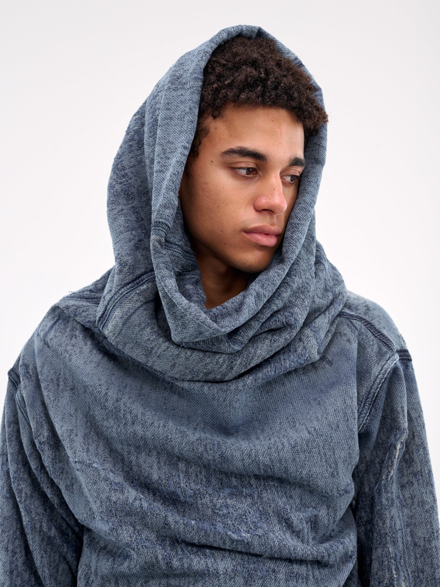 D-Umbrix-Fsg Distressed Hooded Sweater (A18935-068RQ-BLUE)